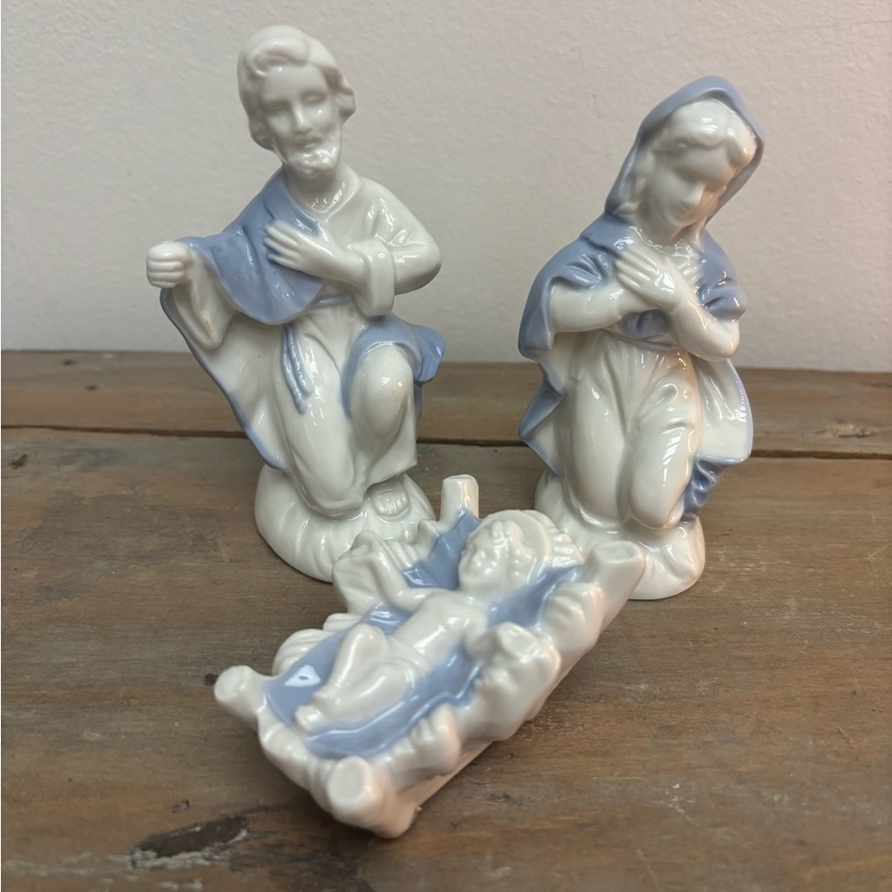 Vintage Lefton 5122 Nativity Set